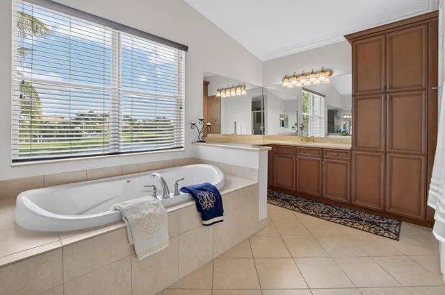  Residence photo 44
