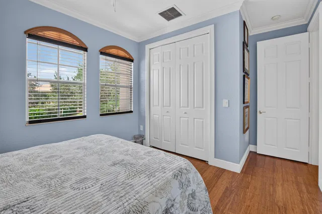  Residence photo 51