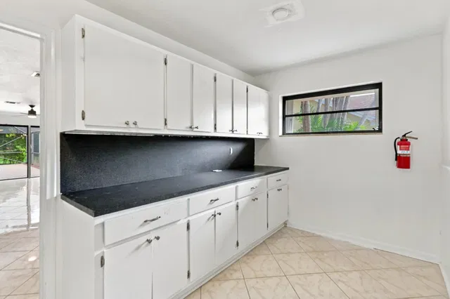 Residence photo 24