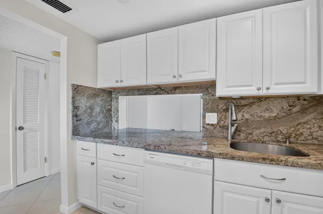  Residence photo 20