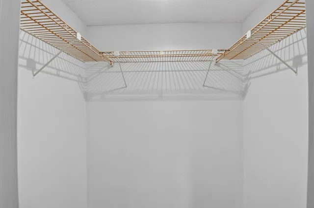  Residence photo 27
