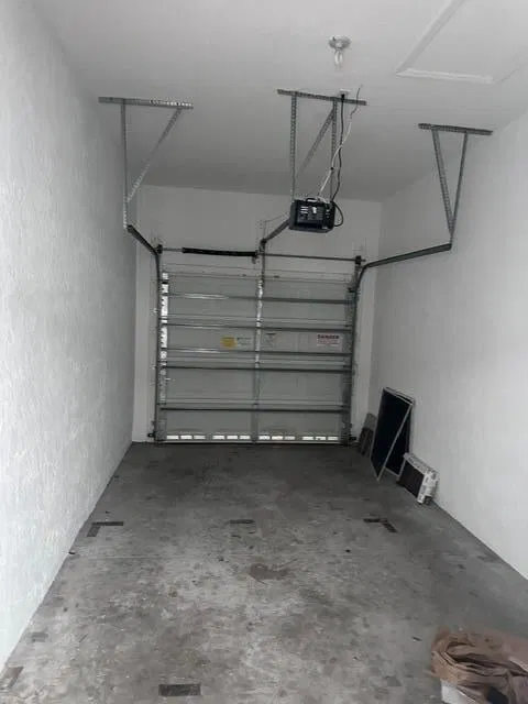 Unit 997 photo 23