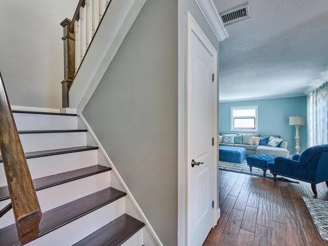Unit 112 photo 26