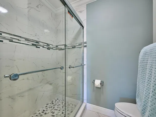 Unit 112 photo 36