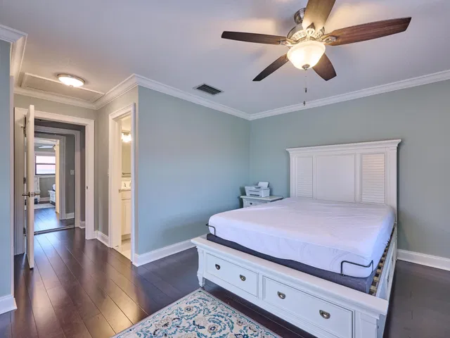Unit 112 photo 38
