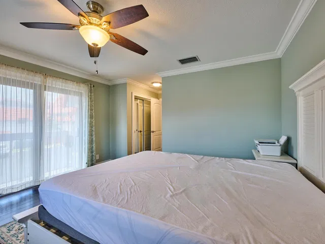 Unit 112 photo 39