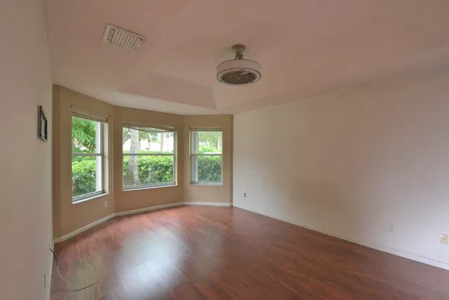  Residence photo 11