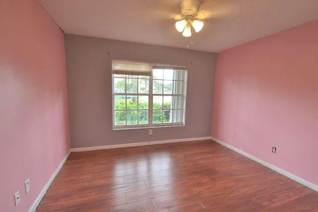  Residence photo 16