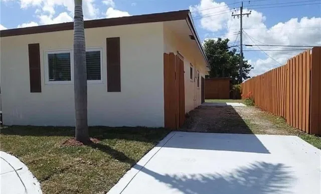 Residence photo 15