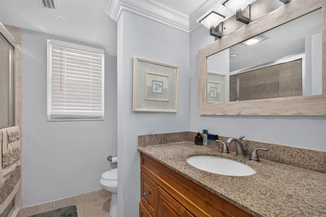 Unit 202 photo 23