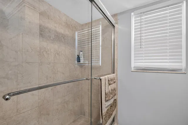 Unit 202 photo 24