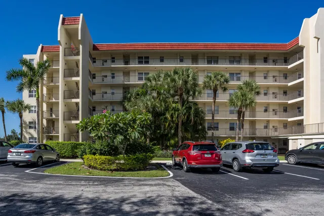 Unit 202 photo 26