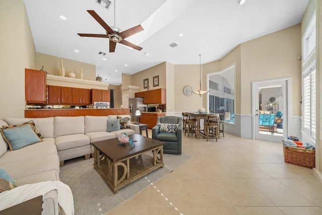 PGA National Palm Beach Gardens Residence photo 11