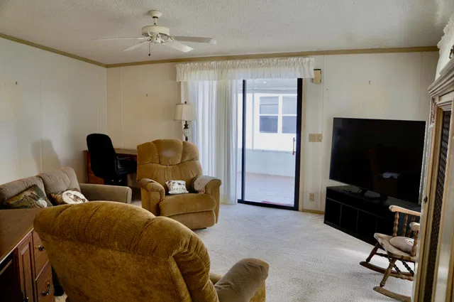 Residence photo 5