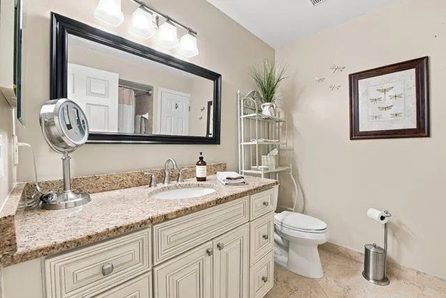 Unit 186 photo 23