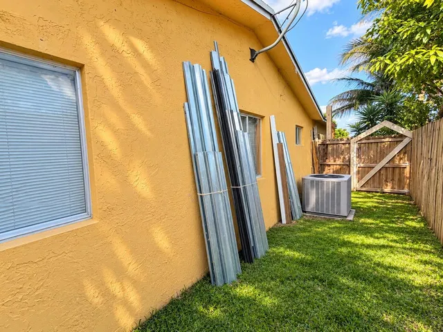  Residence photo 17