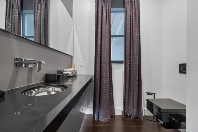 Residence photo 35