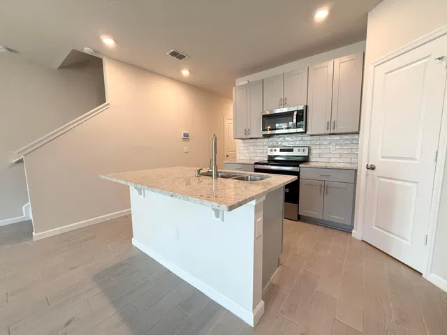 Residence photo 10