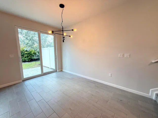 Residence photo 17