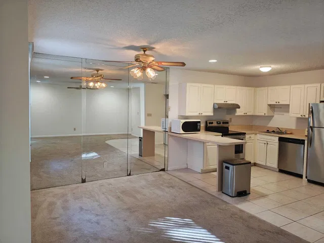  Residence photo 5