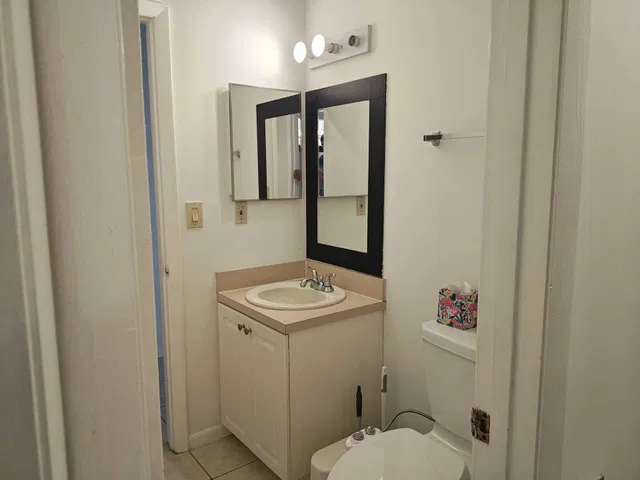  Residence photo 8