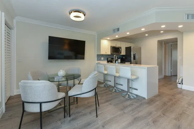  Residence photo 10