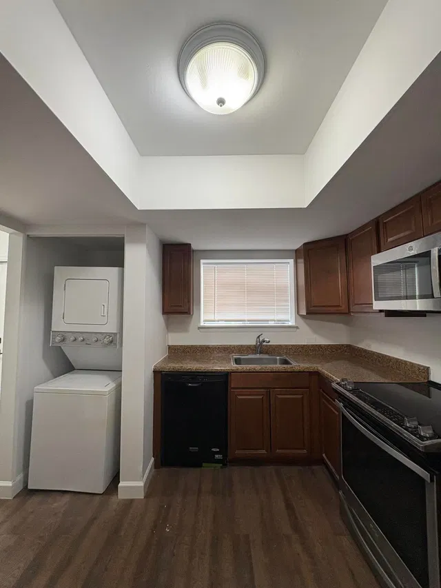 Unit 287 photo 4