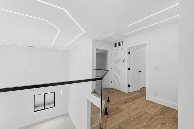 Residence photo 29