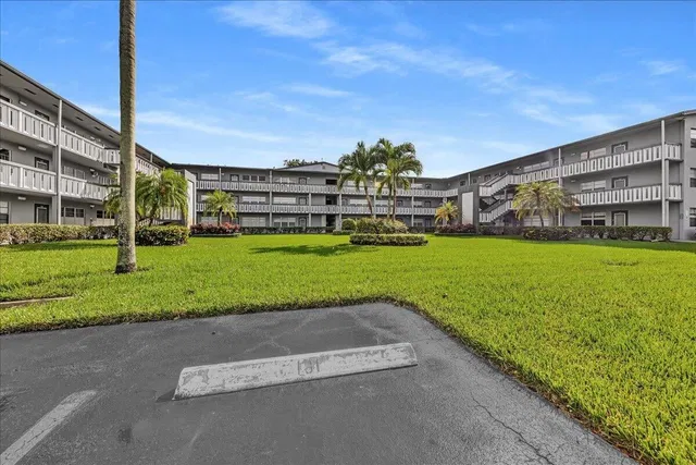  Residence photo 20