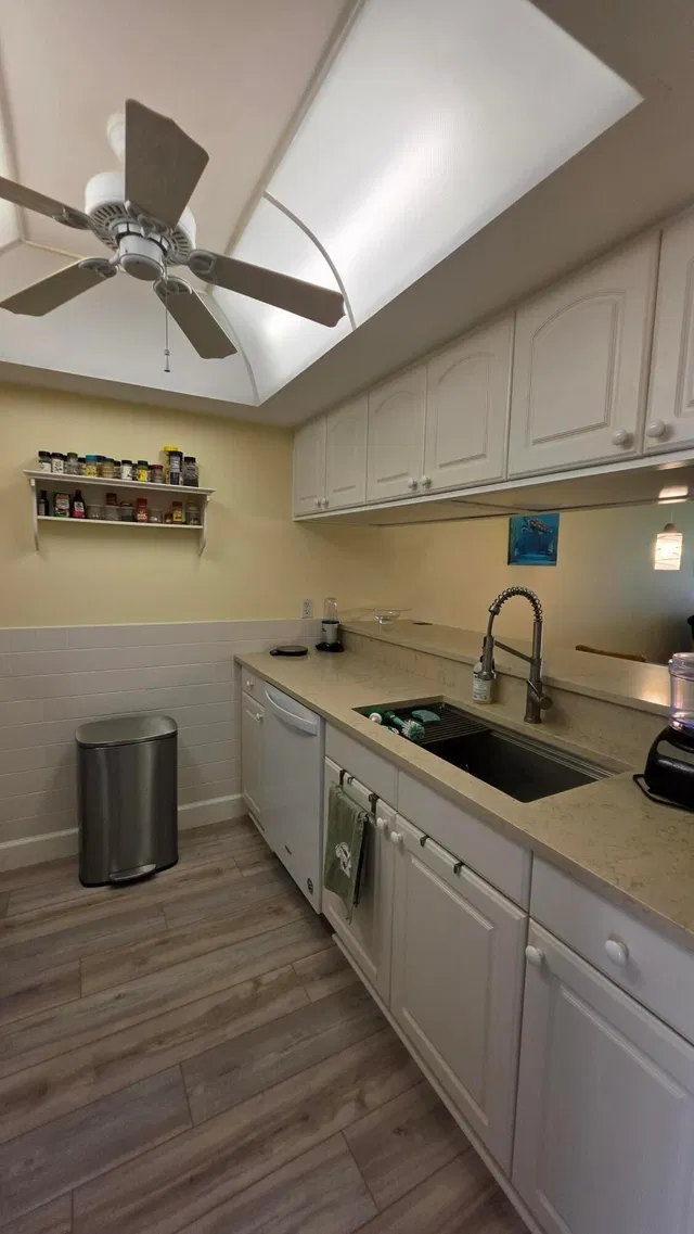 Unit 4006 photo 7