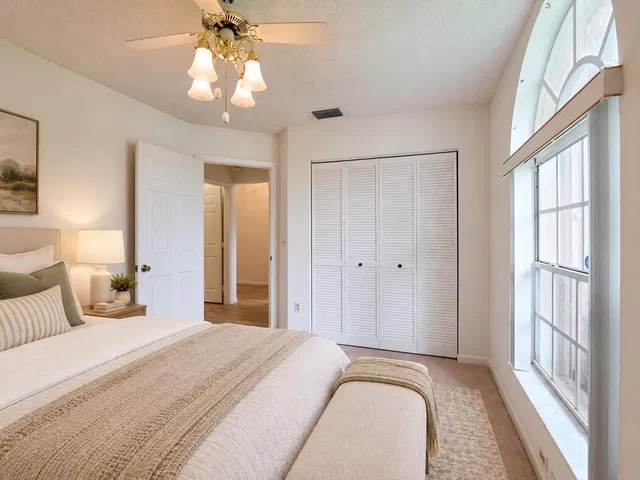  Residence photo 25