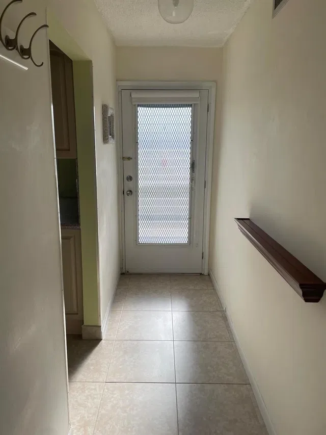  Unit 411 photo 4