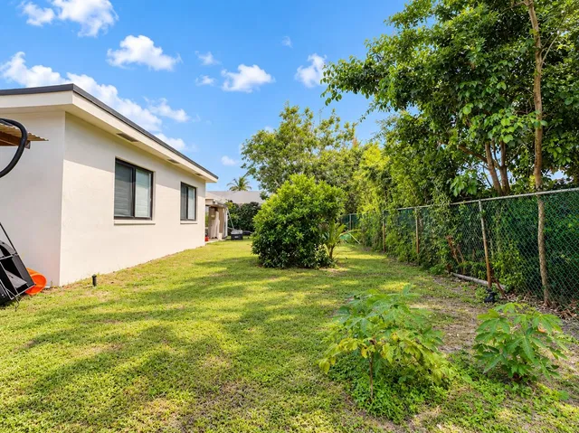  Residence photo 26