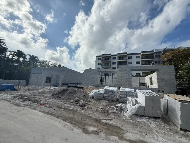 Residence photo 93