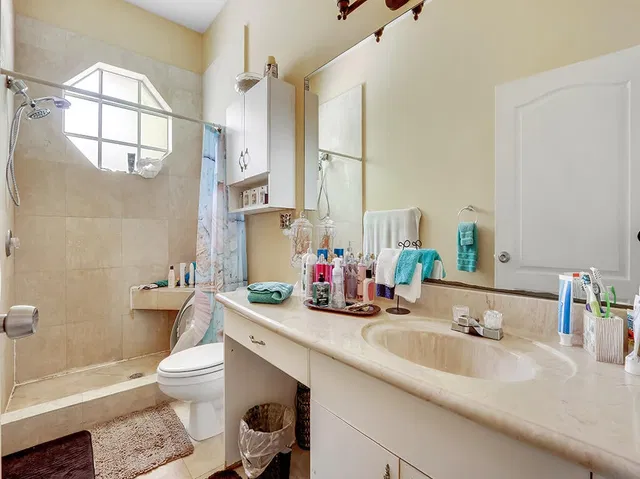 Residence photo 21