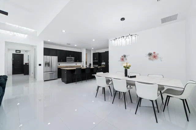  Residence photo 5