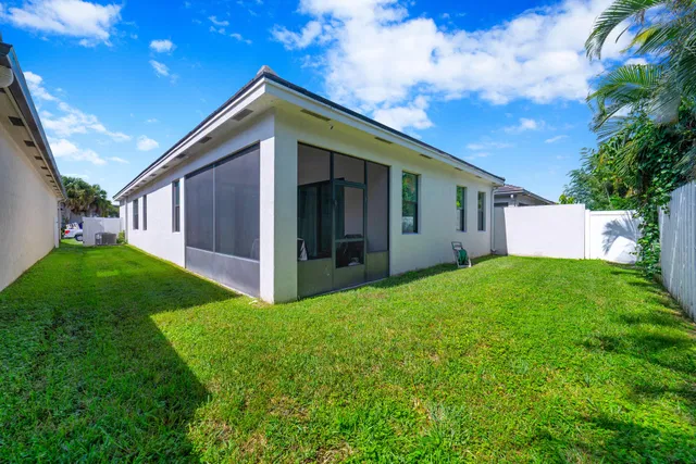  Residence photo 22