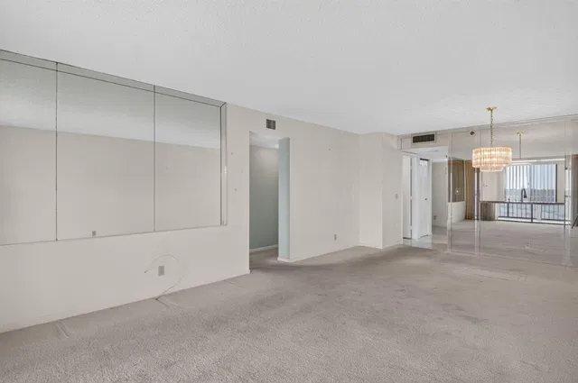  Unit 806 photo 18