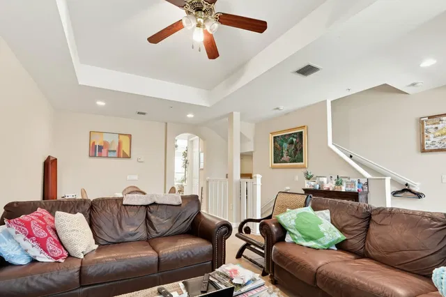 Residence photo 17