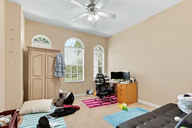 Residence photo 23