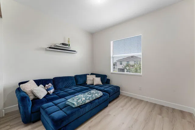  Residence photo 27