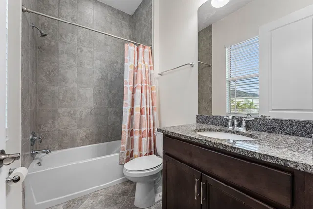  Residence photo 30