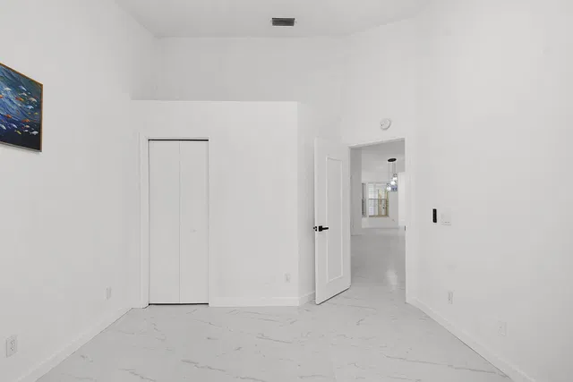  Residence photo 14