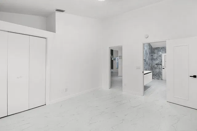  Residence photo 17