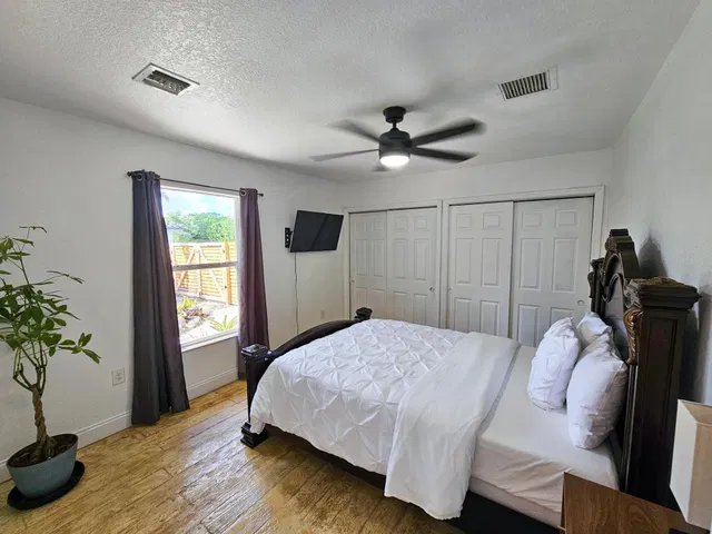 Residence photo 9