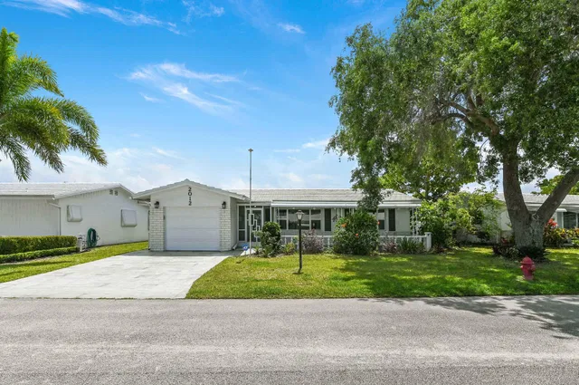 Residence photo 2