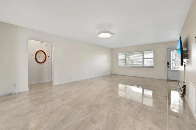Residence photo 4