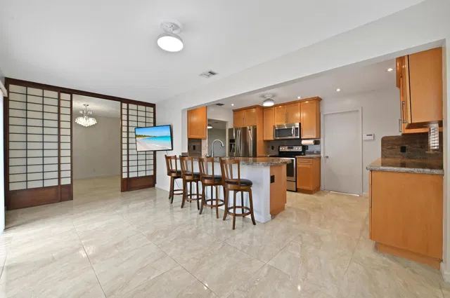 Residence photo 10