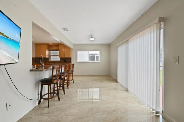 Residence photo 11