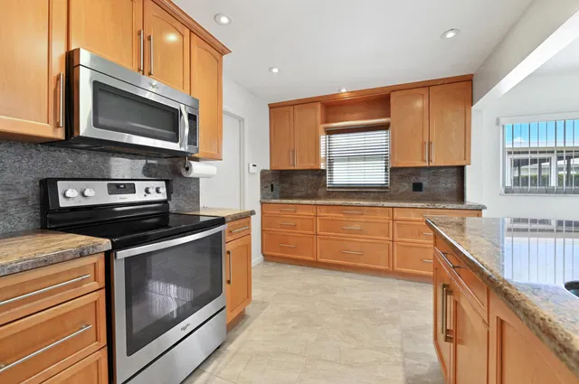 Residence photo 13